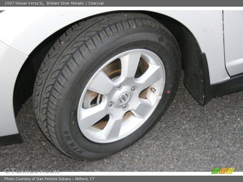 Brilliant Silver Metallic / Charcoal 2007 Nissan Versa SL