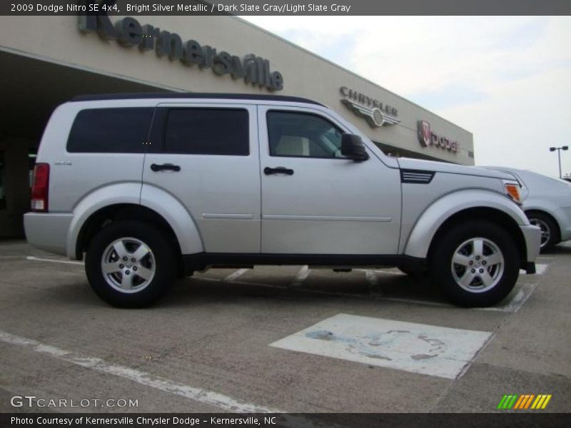 Bright Silver Metallic / Dark Slate Gray/Light Slate Gray 2009 Dodge Nitro SE 4x4