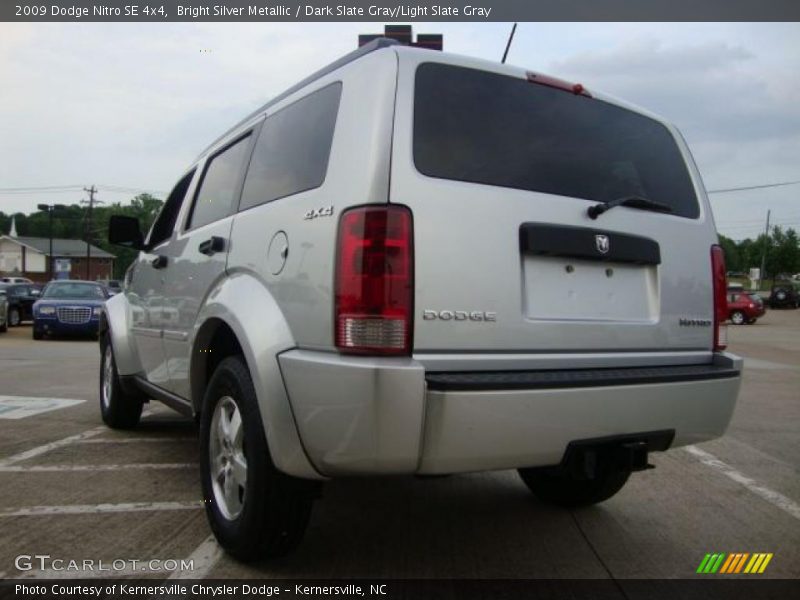 Bright Silver Metallic / Dark Slate Gray/Light Slate Gray 2009 Dodge Nitro SE 4x4