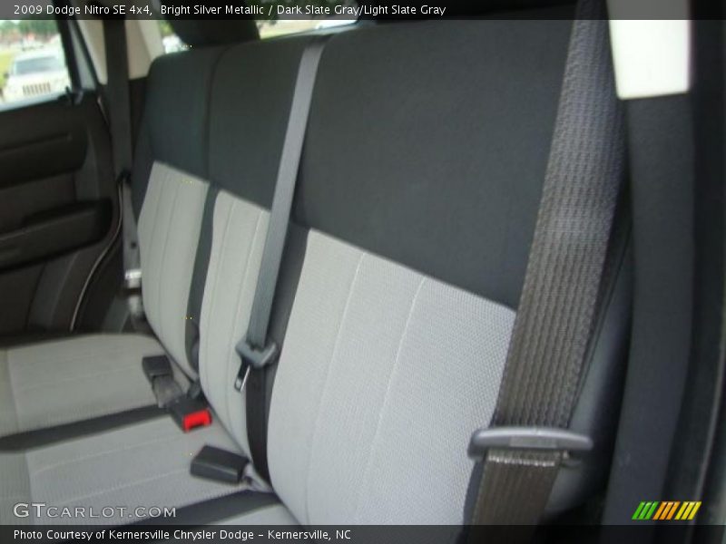 Bright Silver Metallic / Dark Slate Gray/Light Slate Gray 2009 Dodge Nitro SE 4x4