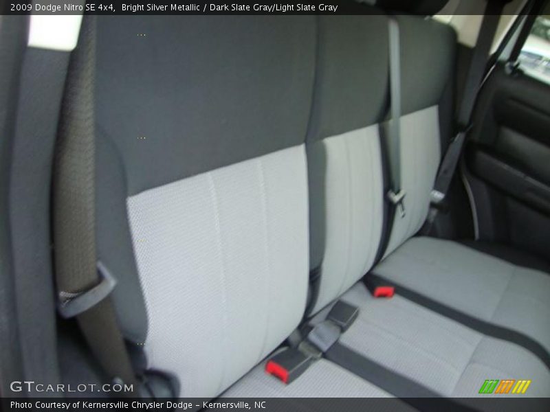 Bright Silver Metallic / Dark Slate Gray/Light Slate Gray 2009 Dodge Nitro SE 4x4