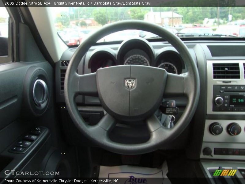 Bright Silver Metallic / Dark Slate Gray/Light Slate Gray 2009 Dodge Nitro SE 4x4