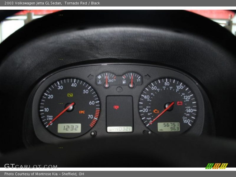 Tornado Red / Black 2003 Volkswagen Jetta GL Sedan