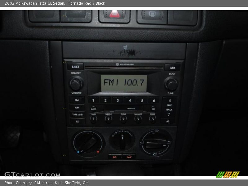 Tornado Red / Black 2003 Volkswagen Jetta GL Sedan