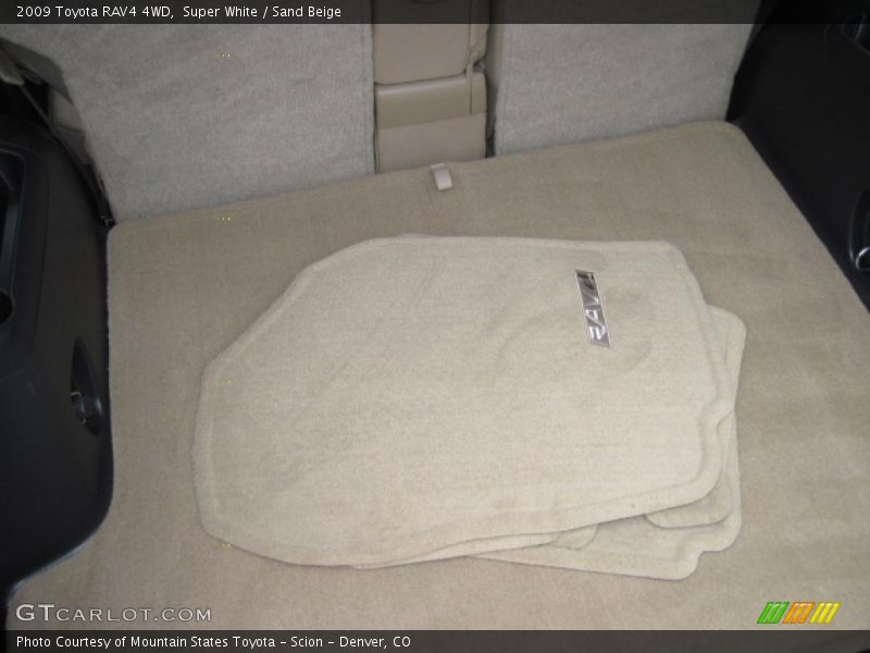 Super White / Sand Beige 2009 Toyota RAV4 4WD