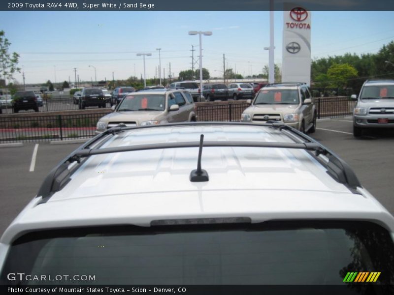 Super White / Sand Beige 2009 Toyota RAV4 4WD