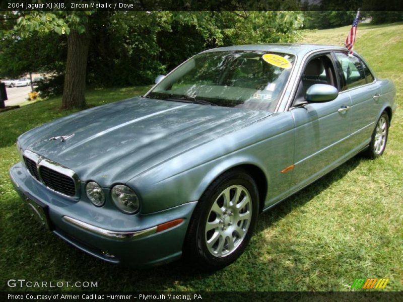 Zircon Metallic / Dove 2004 Jaguar XJ XJ8