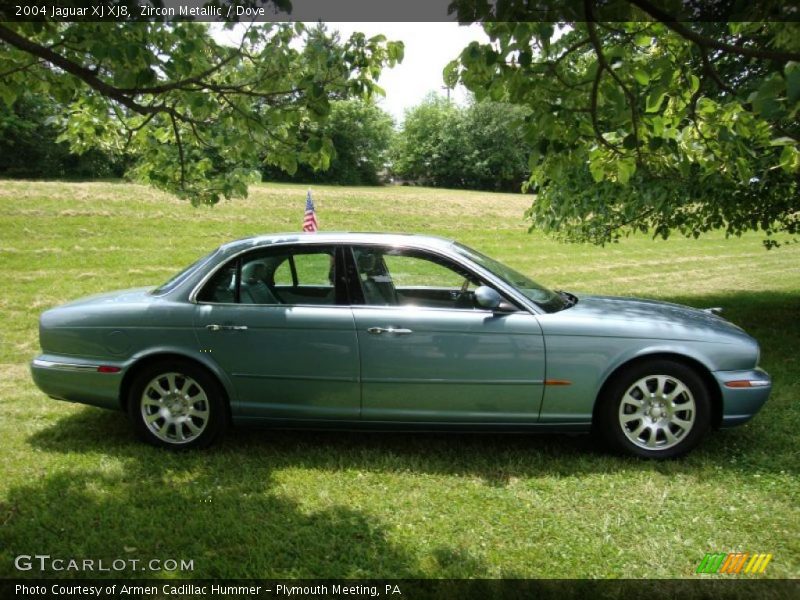 Zircon Metallic / Dove 2004 Jaguar XJ XJ8