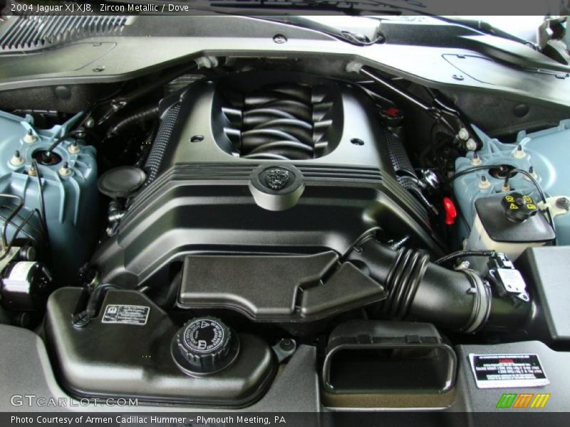Zircon Metallic / Dove 2004 Jaguar XJ XJ8