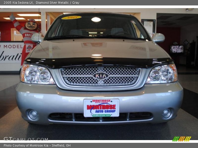 Diamond Silver Metallic / Gray 2005 Kia Sedona LX