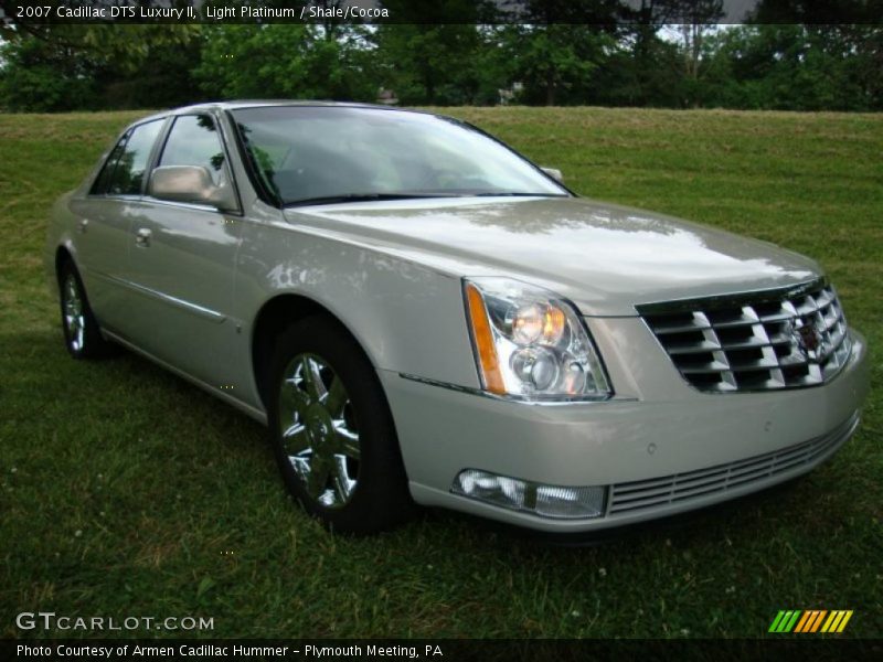 Light Platinum / Shale/Cocoa 2007 Cadillac DTS Luxury II