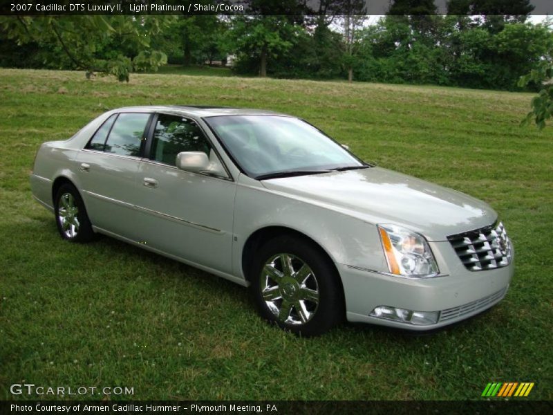 Light Platinum / Shale/Cocoa 2007 Cadillac DTS Luxury II