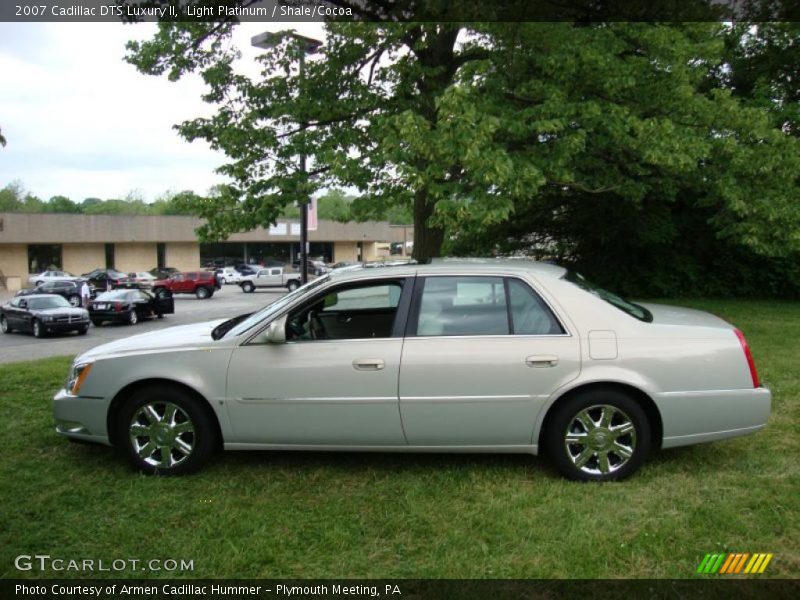 Light Platinum / Shale/Cocoa 2007 Cadillac DTS Luxury II