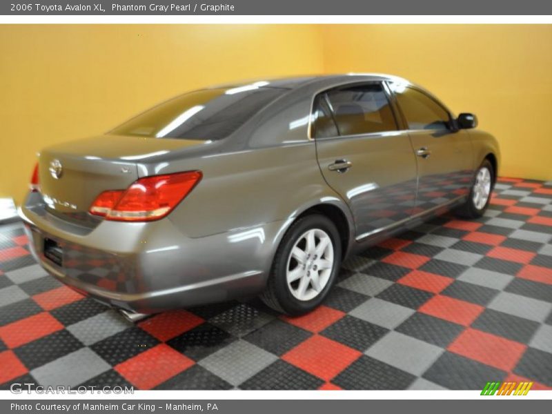 Phantom Gray Pearl / Graphite 2006 Toyota Avalon XL