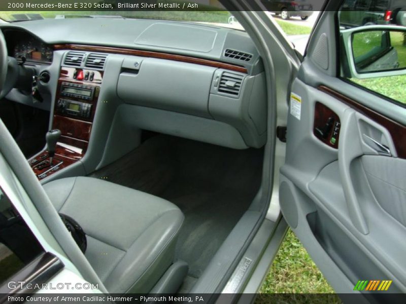 Brilliant Silver Metallic / Ash 2000 Mercedes-Benz E 320 Sedan