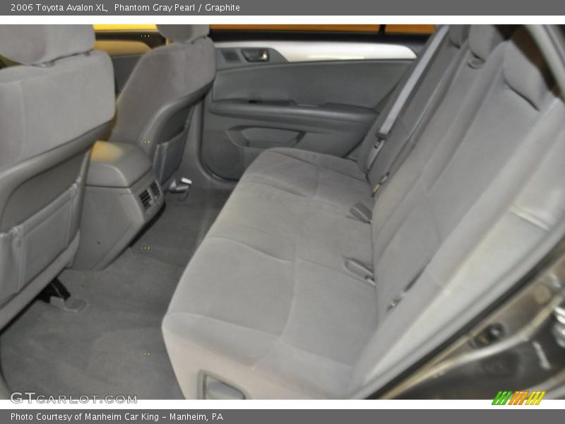 Phantom Gray Pearl / Graphite 2006 Toyota Avalon XL