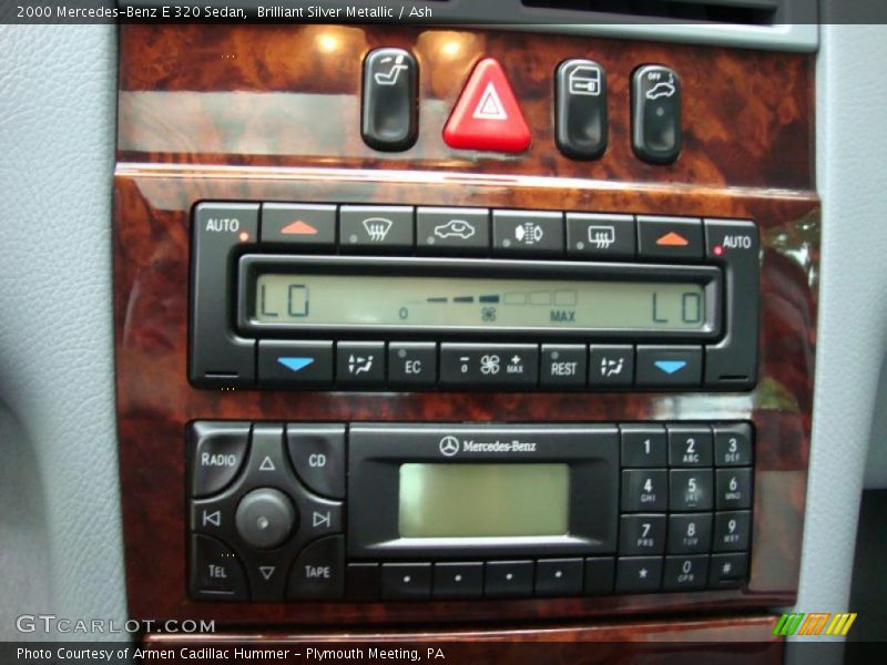 Brilliant Silver Metallic / Ash 2000 Mercedes-Benz E 320 Sedan