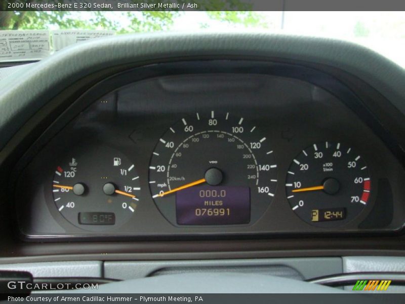 Brilliant Silver Metallic / Ash 2000 Mercedes-Benz E 320 Sedan