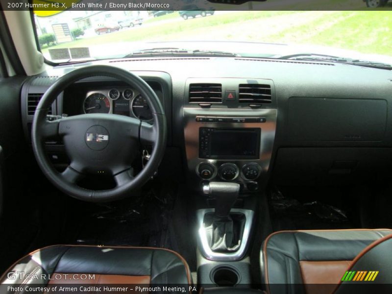 Birch White / Ebony Black/Morocco 2007 Hummer H3 X
