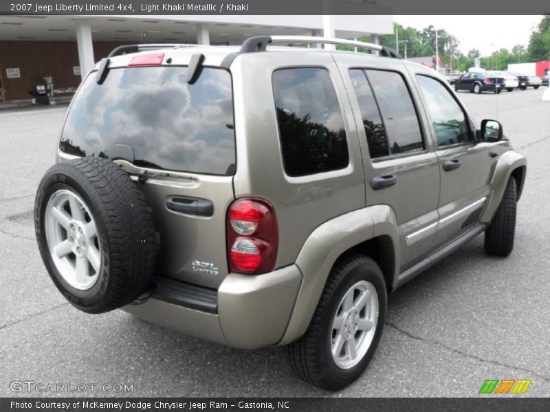 Light Khaki Metallic / Khaki 2007 Jeep Liberty Limited 4x4