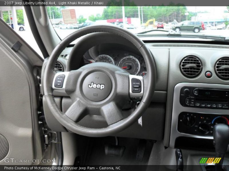 Light Khaki Metallic / Khaki 2007 Jeep Liberty Limited 4x4
