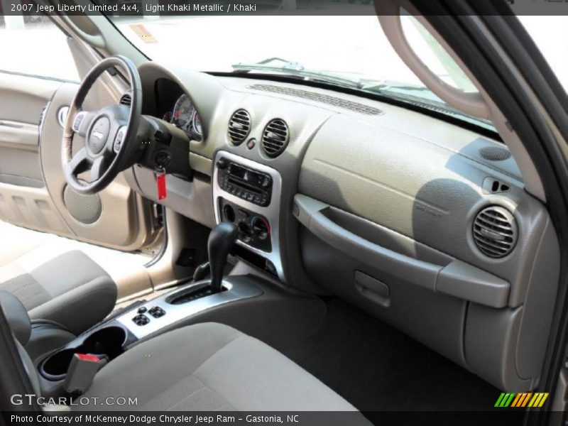 Light Khaki Metallic / Khaki 2007 Jeep Liberty Limited 4x4