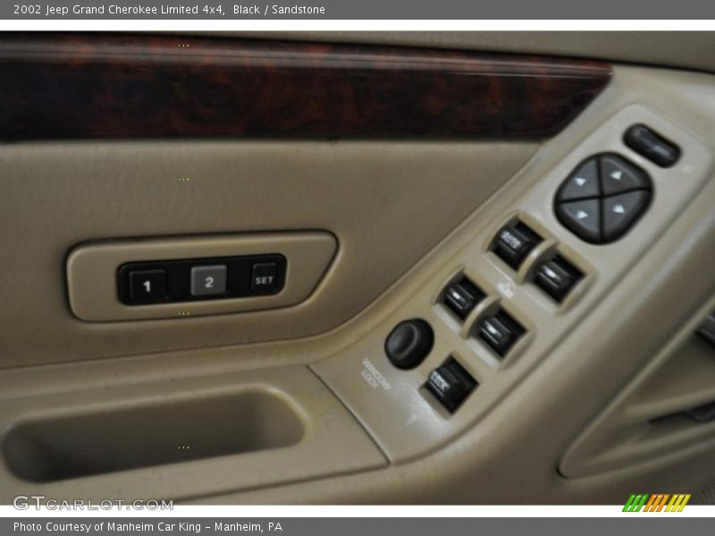 Black / Sandstone 2002 Jeep Grand Cherokee Limited 4x4