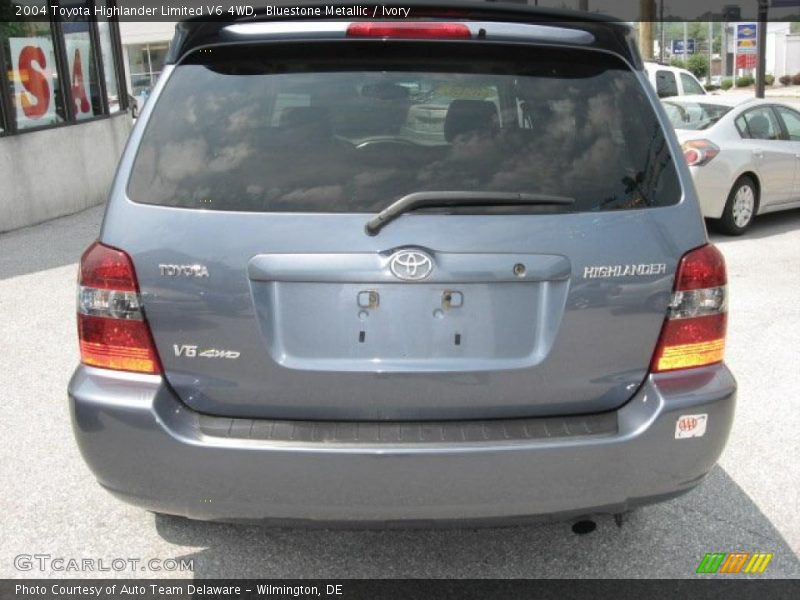 Bluestone Metallic / Ivory 2004 Toyota Highlander Limited V6 4WD