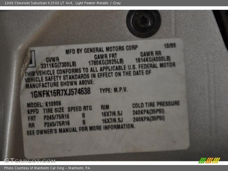 Light Pewter Metallic / Gray 1999 Chevrolet Suburban K1500 LT 4x4