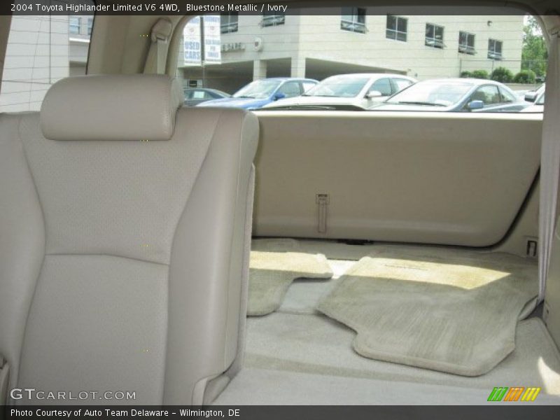 Bluestone Metallic / Ivory 2004 Toyota Highlander Limited V6 4WD