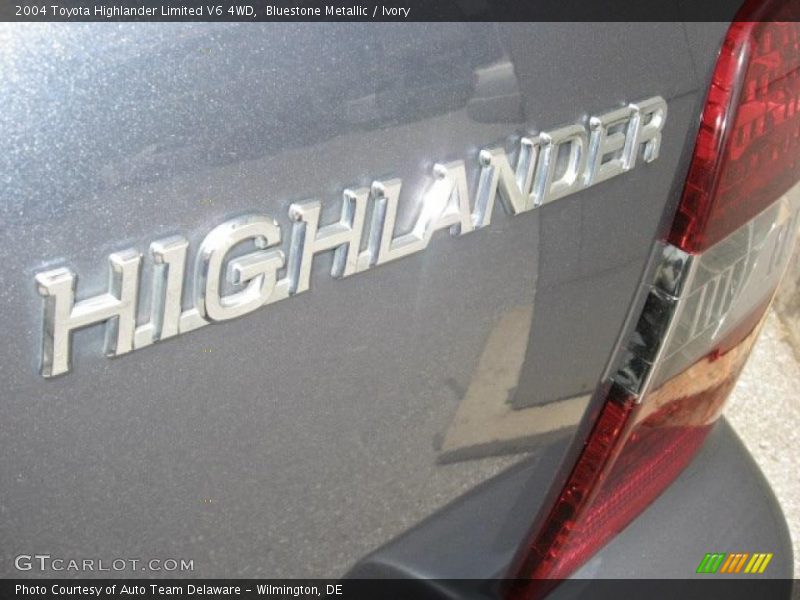 Bluestone Metallic / Ivory 2004 Toyota Highlander Limited V6 4WD