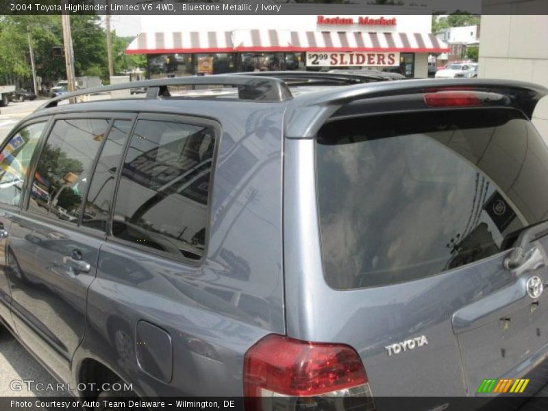 Bluestone Metallic / Ivory 2004 Toyota Highlander Limited V6 4WD