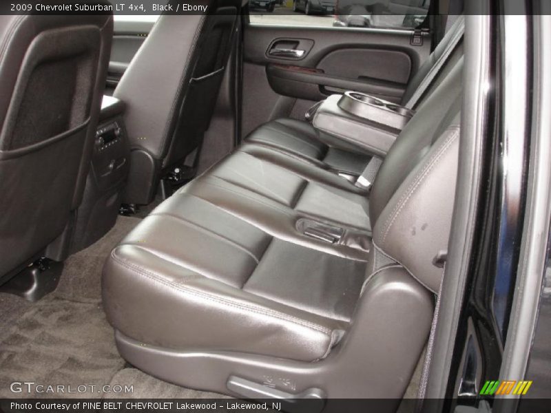 Black / Ebony 2009 Chevrolet Suburban LT 4x4
