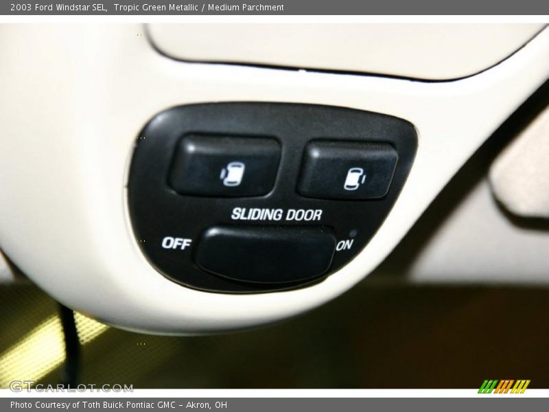 Tropic Green Metallic / Medium Parchment 2003 Ford Windstar SEL