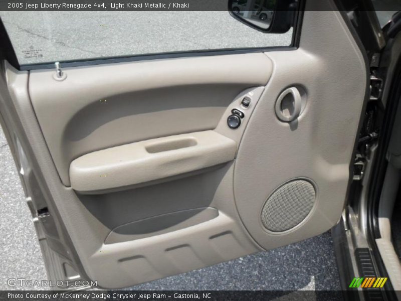 Light Khaki Metallic / Khaki 2005 Jeep Liberty Renegade 4x4