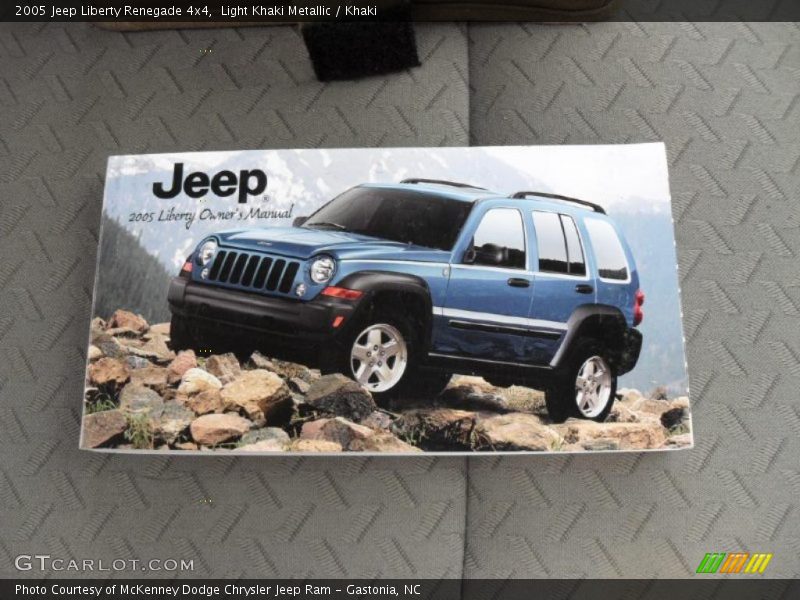 Light Khaki Metallic / Khaki 2005 Jeep Liberty Renegade 4x4