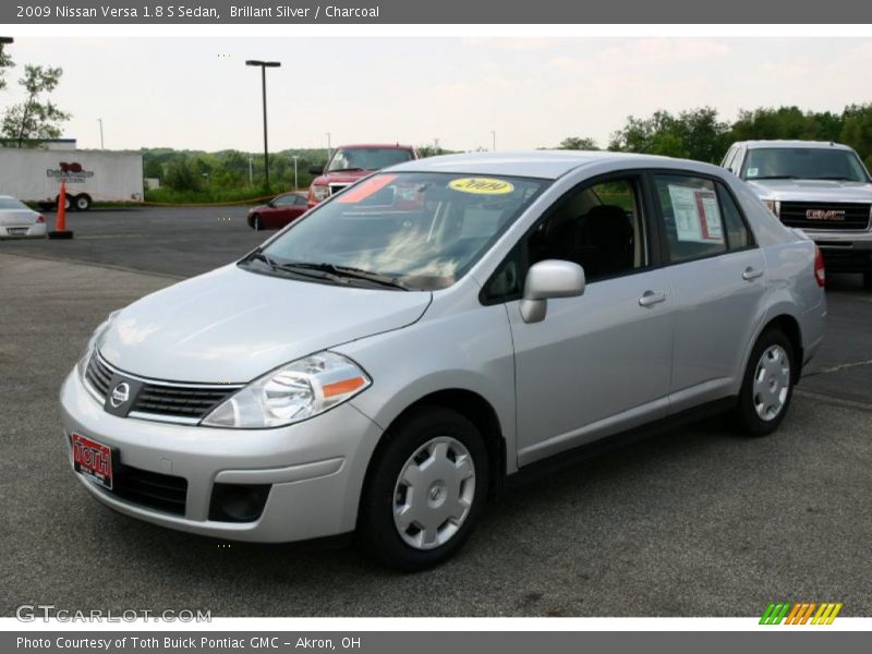 Brillant Silver / Charcoal 2009 Nissan Versa 1.8 S Sedan