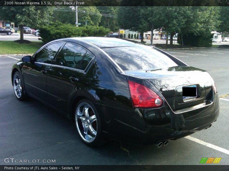 Onyx Black / Frost 2006 Nissan Maxima 3.5 SL