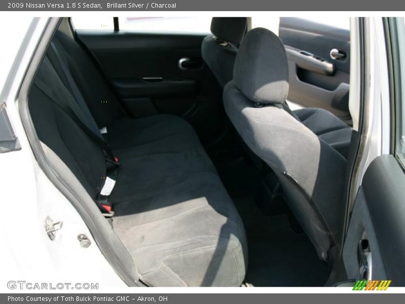 Brillant Silver / Charcoal 2009 Nissan Versa 1.8 S Sedan