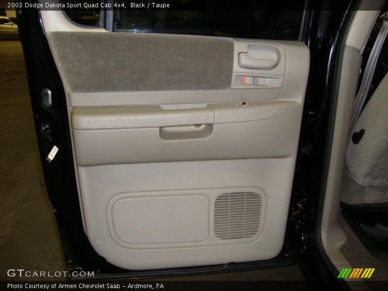 Black / Taupe 2003 Dodge Dakota Sport Quad Cab 4x4