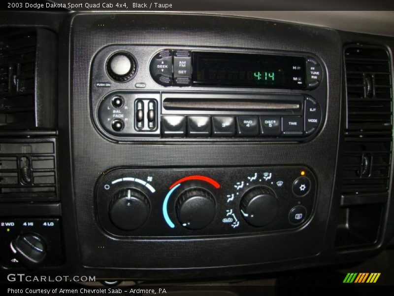 Black / Taupe 2003 Dodge Dakota Sport Quad Cab 4x4
