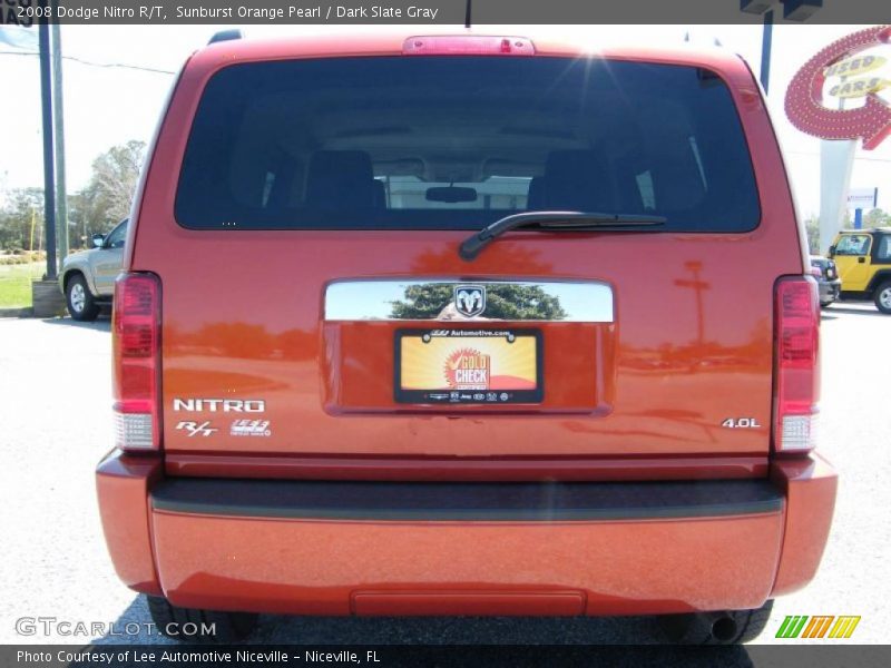 Sunburst Orange Pearl / Dark Slate Gray 2008 Dodge Nitro R/T