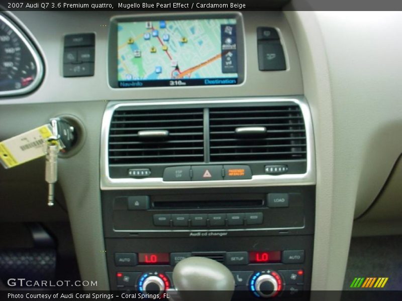 Mugello Blue Pearl Effect / Cardamom Beige 2007 Audi Q7 3.6 Premium quattro