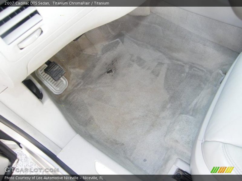Titanium ChromaFlair / Titanium 2007 Cadillac DTS Sedan