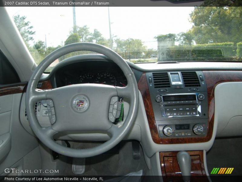 Titanium ChromaFlair / Titanium 2007 Cadillac DTS Sedan