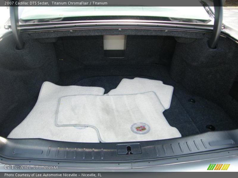 Titanium ChromaFlair / Titanium 2007 Cadillac DTS Sedan
