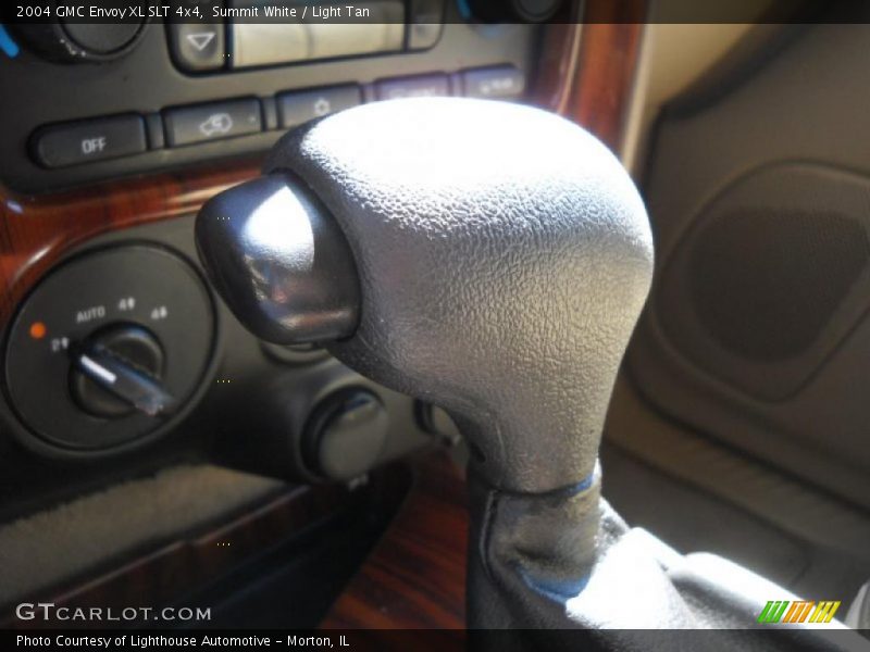 Summit White / Light Tan 2004 GMC Envoy XL SLT 4x4