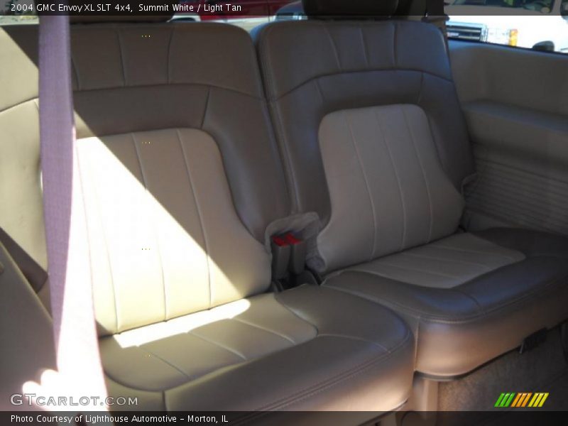 Summit White / Light Tan 2004 GMC Envoy XL SLT 4x4
