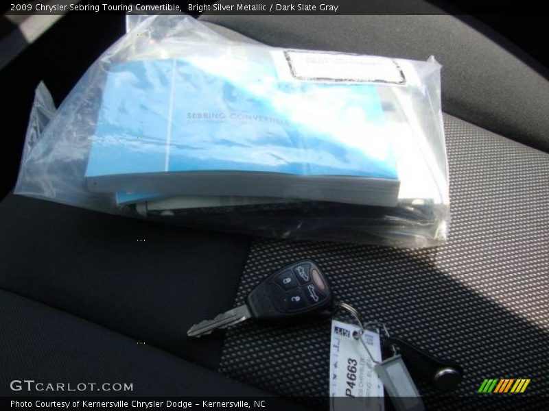 Bright Silver Metallic / Dark Slate Gray 2009 Chrysler Sebring Touring Convertible