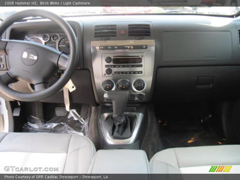 Birch White / Light Cashmere 2008 Hummer H3